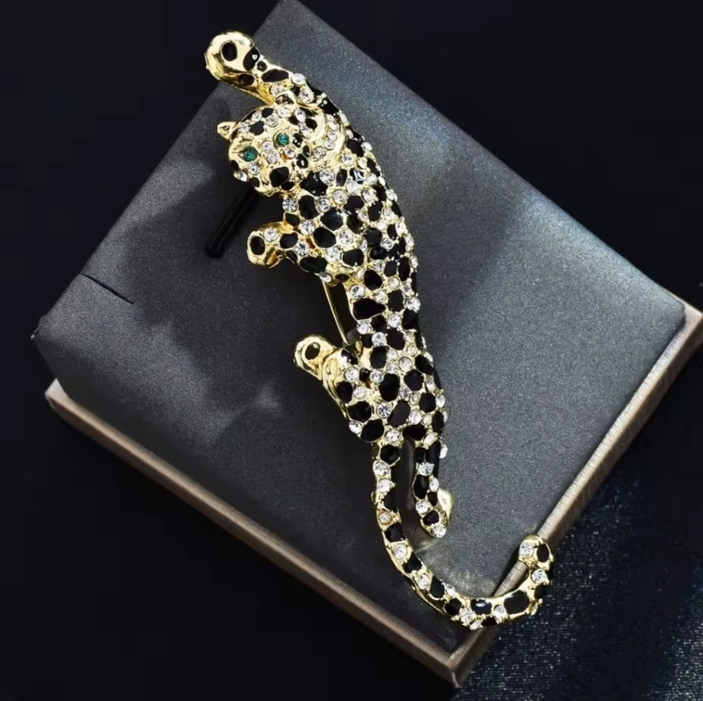 Panther Hot Cloth Dress Hat Brooch